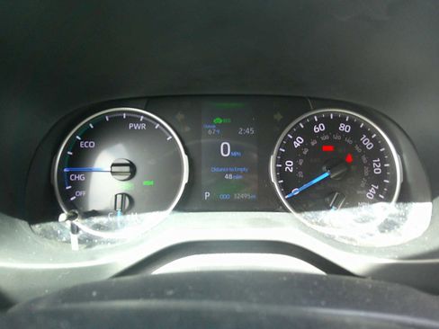 Used 2021 Toyota RAV4 XLE w/ XLE Grade Weather Package AWD/4WD image 10