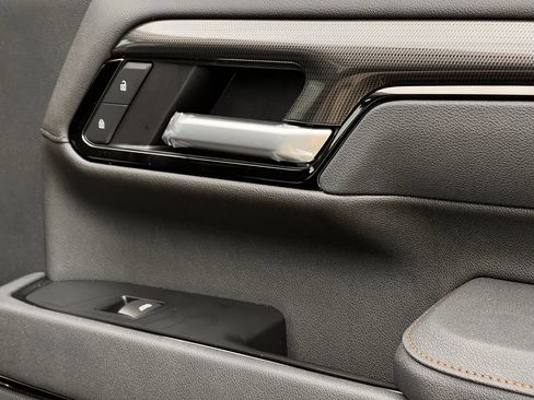 New 2026 GMC Sierra 2500 AT4 w/ AT4 Premium Plus Package image 24