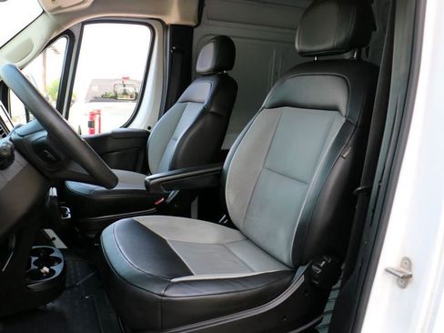 Used 2024 RAM ProMaster 2500 w/ Convenience Group FWD image 15