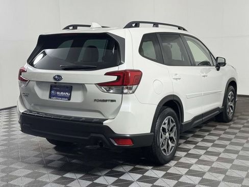 Certified 2023 Subaru Forester Premium AWD/4WD image 10