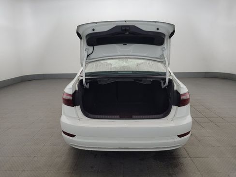 Used 2020 Volkswagen Jetta SE w/ SE Cold Weather Package FWD image 29