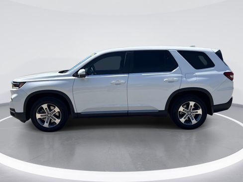 Used 2025 Honda Pilot EX-L image 5