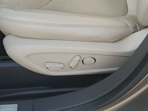 Used 2019 Lincoln Nautilus Reserve w/ Driver Assistance Package FWD image 19