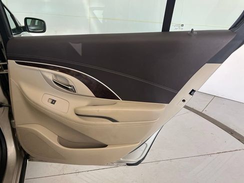 Used 2015 Buick LaCrosse FWD image 28