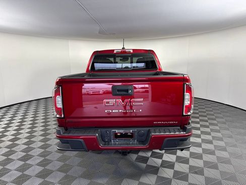 Used 2022 GMC Canyon Denali AWD/4WD image 4