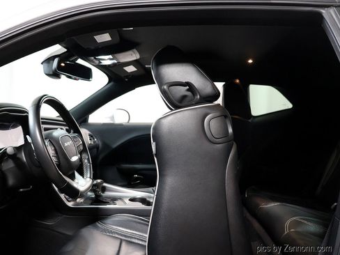 Used 2021 Dodge Challenger SRT Hellcat image 16