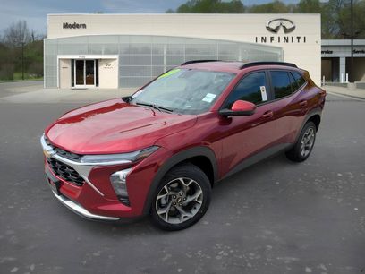 Used 2025 Chevrolet Trax LT w/ LT Convenience Package