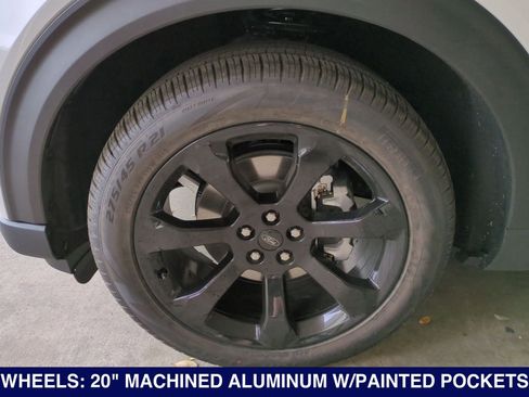 New 2024 Ford Explorer ST-Line w/ Class IV Trailer Tow Package image 33