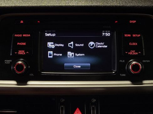Used 2017 Kia Optima LX FWD image 25