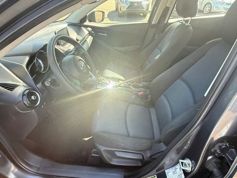 Used 2016 Scion iA FWD image 17