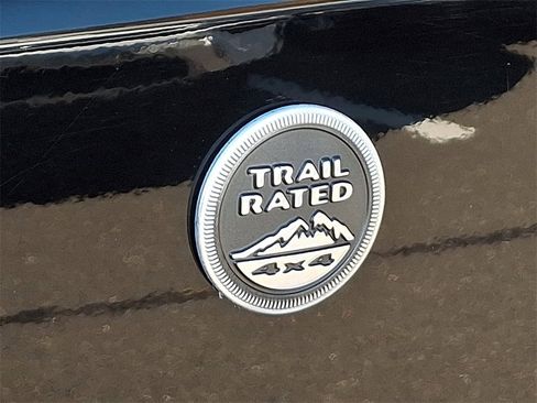 Used 2018 Jeep Wrangler Sport image 29