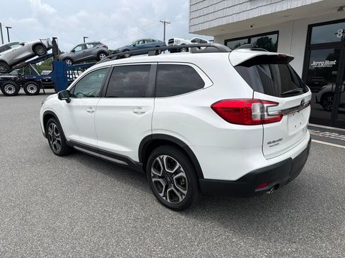 Used 2023 Subaru Ascent Limited w/ Technology Package AWD/4WD image 7