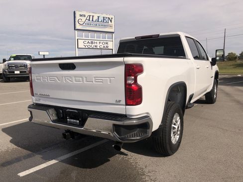 Used 2024 Chevrolet Silverado 2500 LT w/ Convenience Package image 5