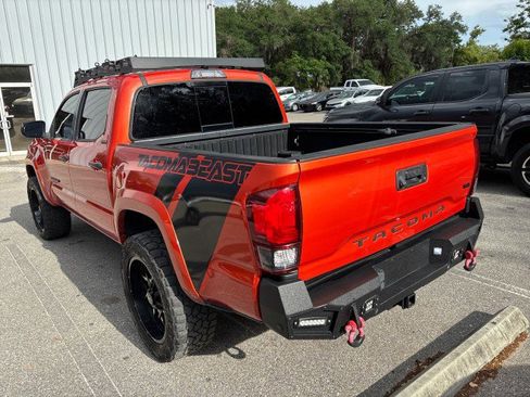 Used 2018 Toyota Tacoma SR5 image 7