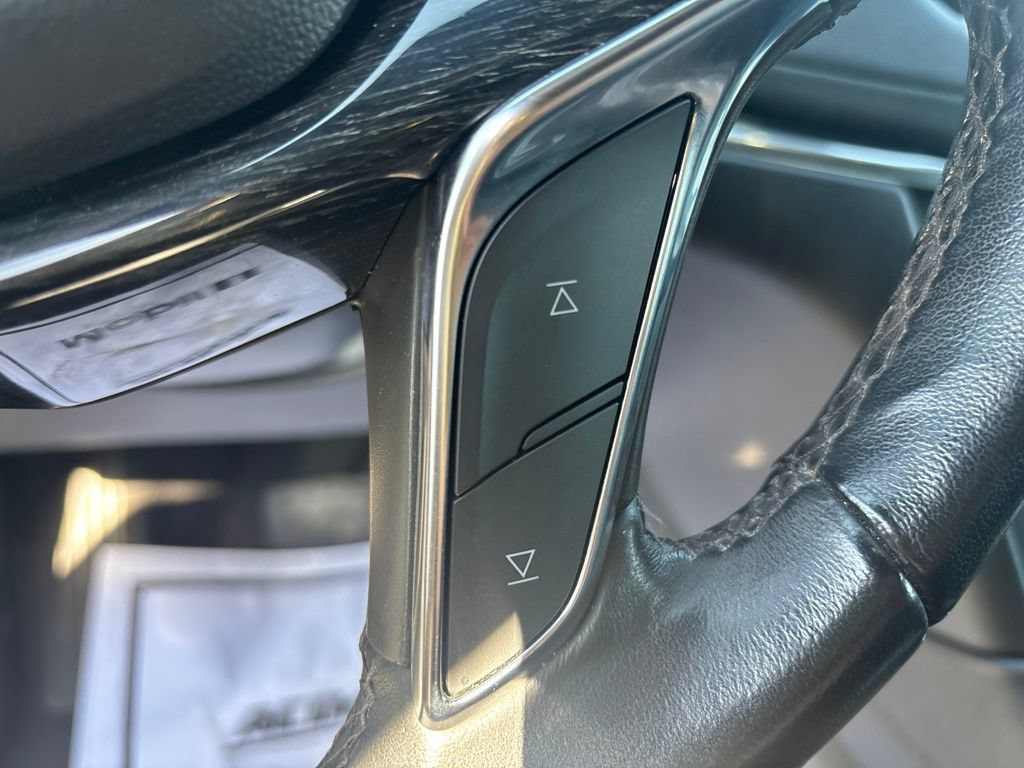 Used 2022 Cadillac XT5 Premium Luxury w/ Technology Package AWD/4WD image 28