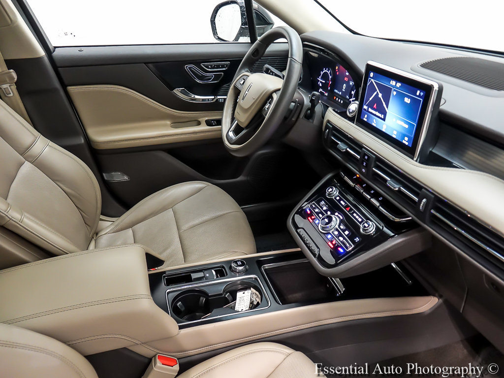 Used 2020 Lincoln Corsair AWD w/ Premium Package image 27