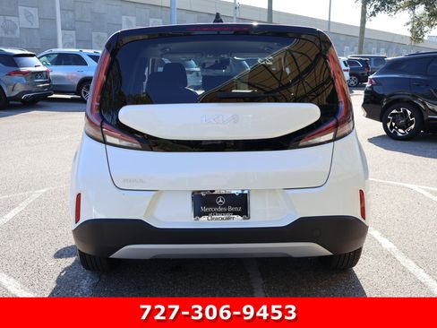 Used 2023 Kia Soul LX w/ LX Technology Package image 7