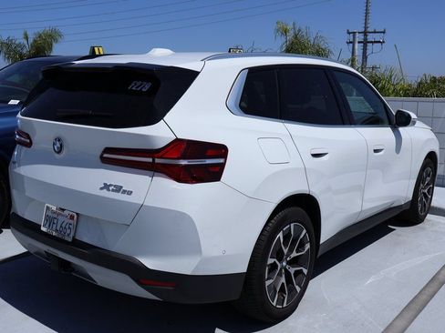 Used 2026 BMW X3 xDrive30i w/ Convenience Package AWD/4WD image 3