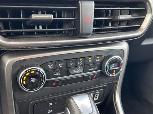 Used 2022 Ford EcoSport SE w/ SE Convenience Package image 21