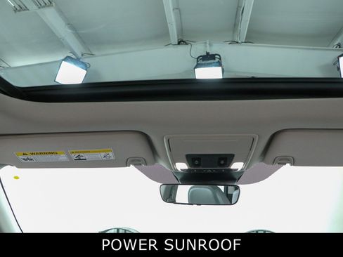 Used 2025 Honda Pilot Touring image 21