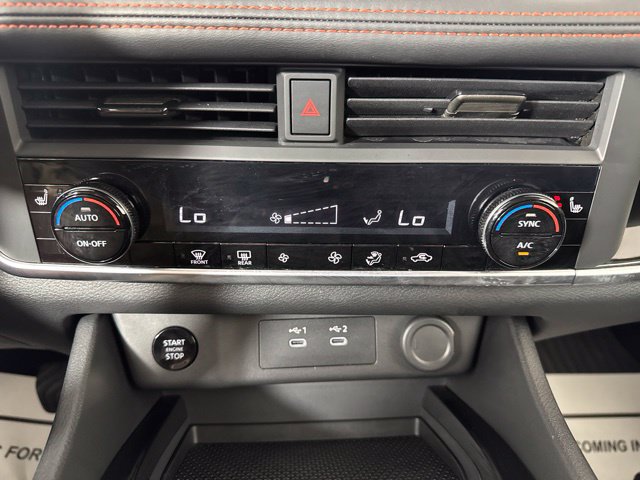 Used 2026 Nissan Rogue SV AWD/4WD image 16