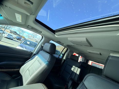 Used 2019 GMC Yukon XL Denali w/ Denali Ultimate Package AWD/4WD image 22