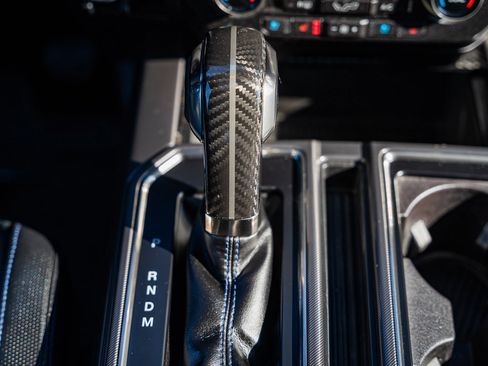 Certified 2019 Ford F150 Raptor w/ Equipment Group 802A Luxury image 34