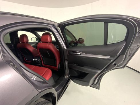 New 2025 Alfa Romeo Stelvio Sprint image 37