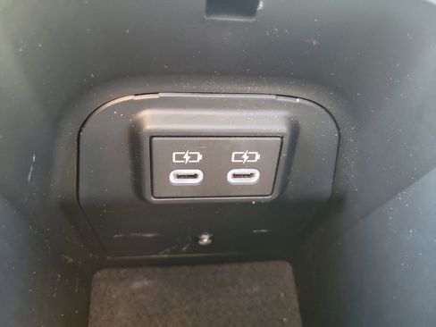 Used 2024 Toyota RAV4 XLE image 26