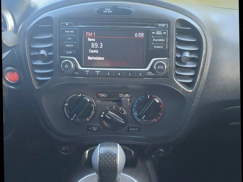 Used 2017 Nissan Juke S FWD image 15