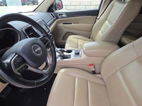 Used 2019 Jeep Grand Cherokee Limited AWD/4WD image 12