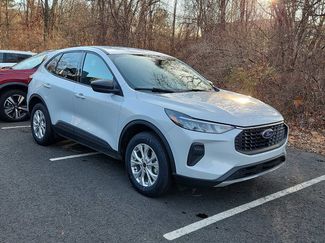 Used 2025 Ford Escape Active video 3