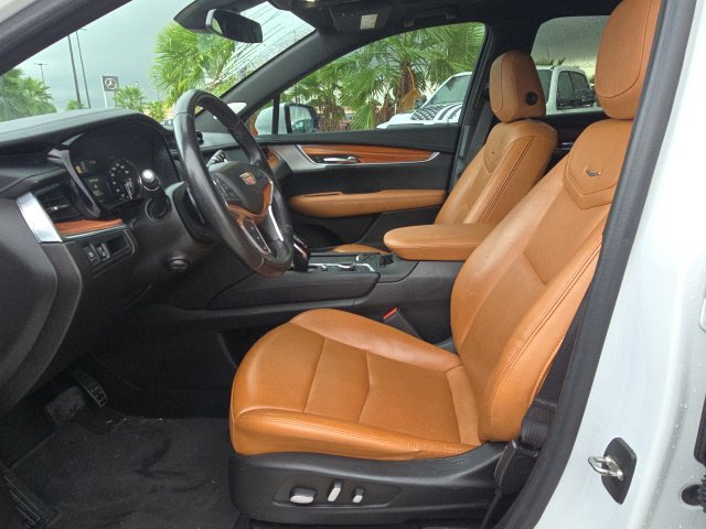 Used 2022 Cadillac XT5 Premium Luxury FWD image 11
