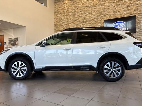 Certified 2021 Subaru Outback Premium AWD/4WD image 2