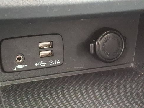 Used 2020 Subaru Crosstrek 2.0i Limited w/ Moonroof Package w/Navigation image 28