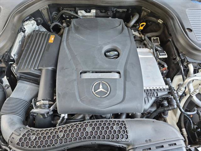 Used 2017 Mercedes-Benz GLC 300 4MATIC image 22