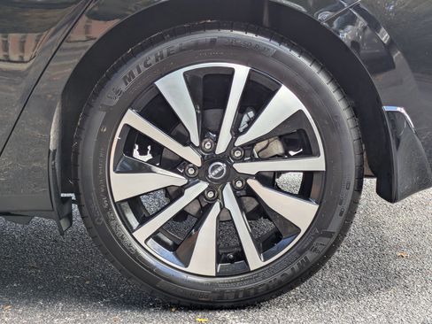 Certified 2024 Nissan Sentra SV w/ SV Premium Package image 24