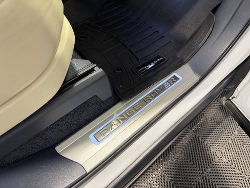 Used 2019 Land Rover Range Rover Supercharged image 29