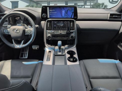 Used 2025 Lexus LX 700h F Sport AWD/4WD image 27