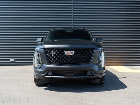Used 2026 Cadillac Escalade Sport w/ Touring Package AWD/4WD image 6