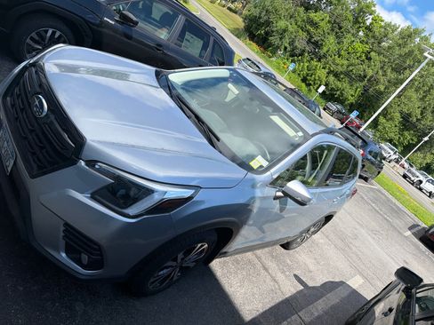 Used 2022 Subaru Forester Limited AWD/4WD image 1