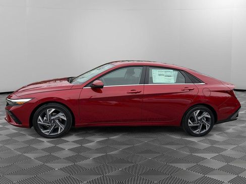 New 2026 Hyundai Elantra Limited image 4