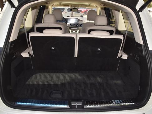 Used 2021 Mercedes-Benz GLS 450 4MATIC image 37