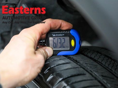 Used 2023 Toyota Highlander LE image 29