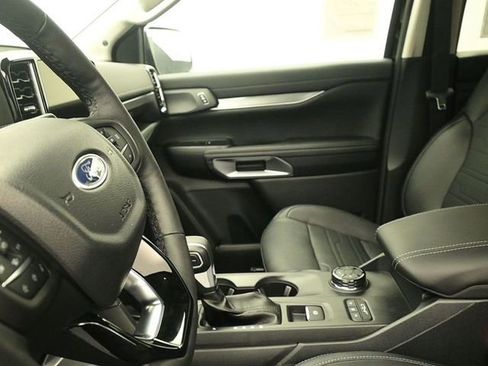 New 2025 Ford Ranger Lariat w/ FX4 Off-Road Package image 19