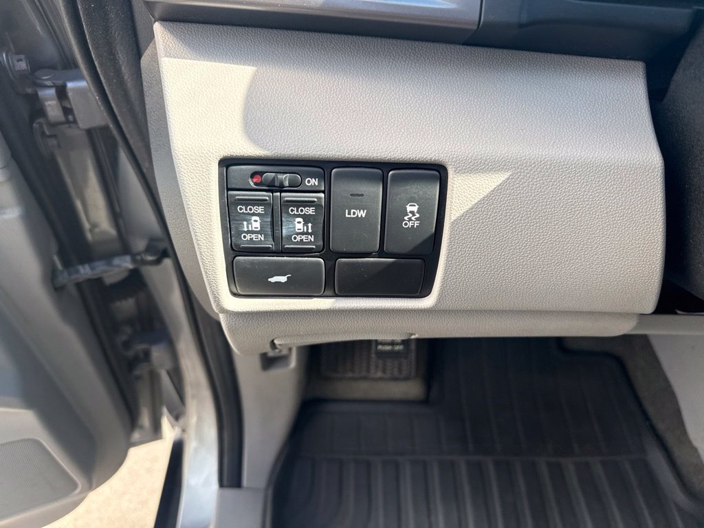 Used 2016 Honda Odyssey EX-L image 19