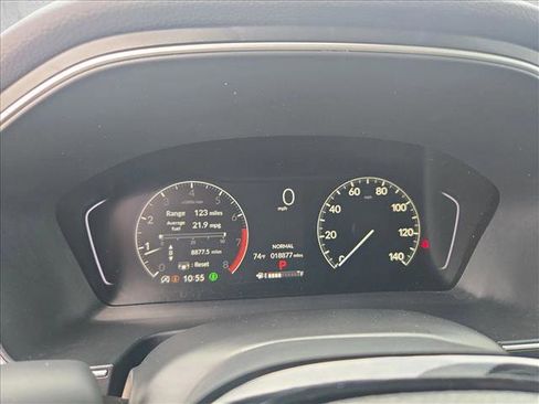 Used 2025 Honda Pilot Sport image 11