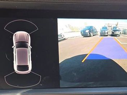 Used 2023 Porsche Macan S image 13