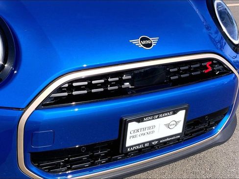 Certified 2025 MINI Cooper S image 32