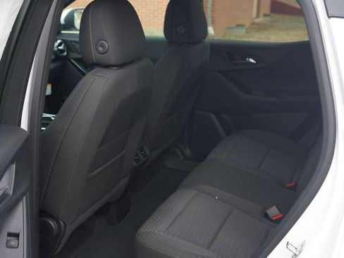 New 2025 Chevrolet Equinox LT w/ Safety and Technology Package image 27